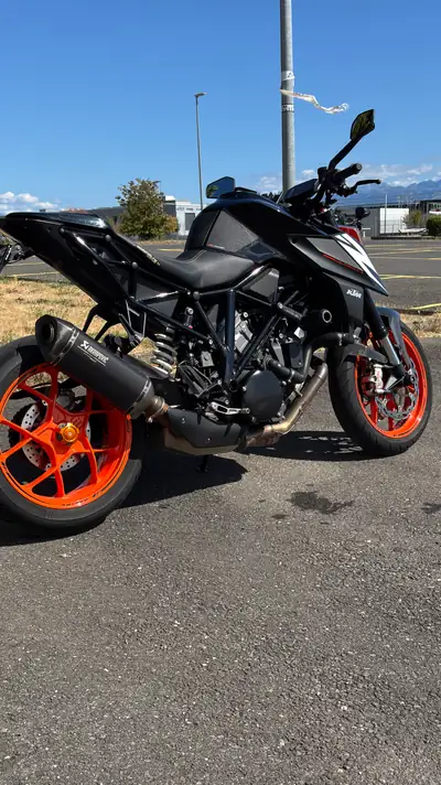 KTM SuperDuke 1290R — tableau de bord
