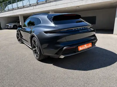 Porsche Taycan 4S Cross Turismo — Miniatura 7