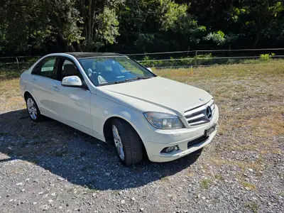 Mercedes-Benz C 320 — détail