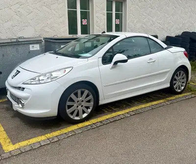 Peugeot 207 CC — côté
