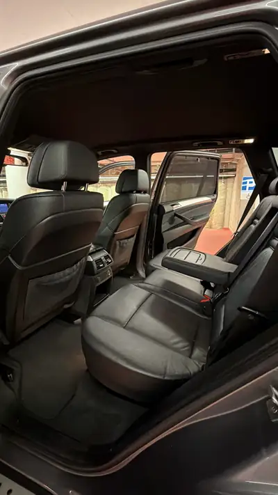 BMW X5 xDrive40d 7platzer — dettaglio