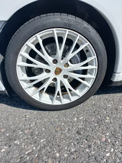 Porsche 911 Carrera 4 — tableau de bord