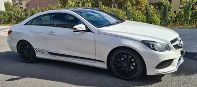 Mercedes-Benz Classe E350 4Matic — vue extérieure