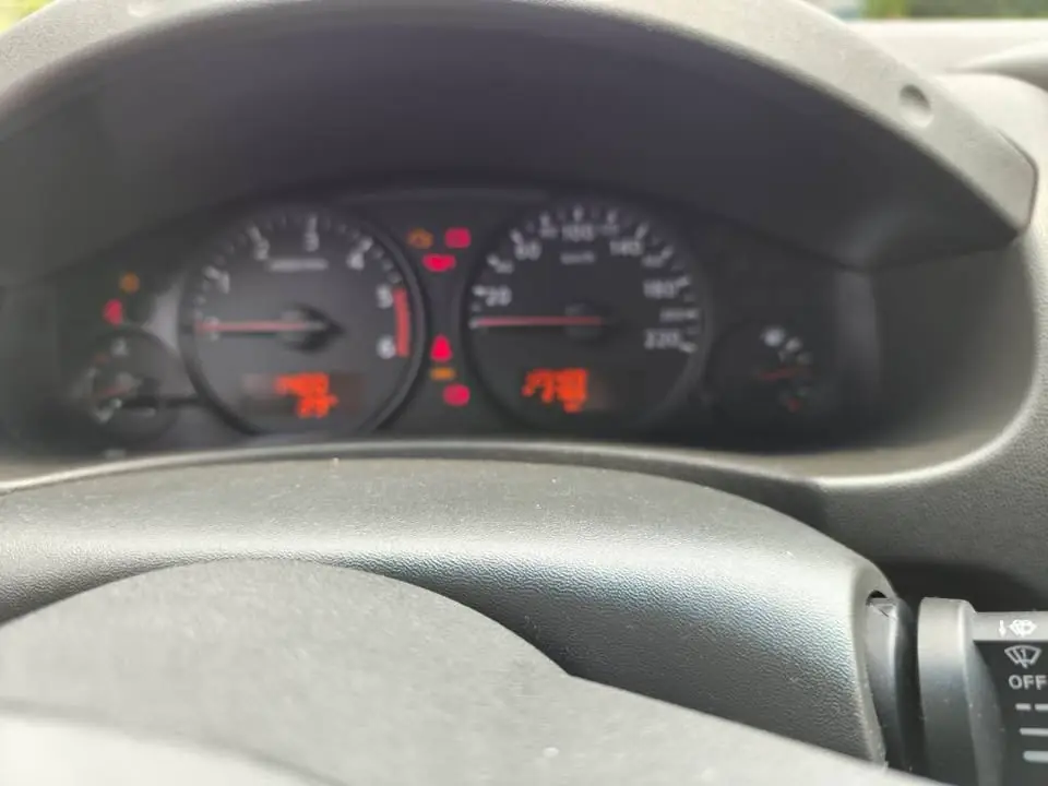 Nissan Navara 2012 occasion Bellinzona — 4