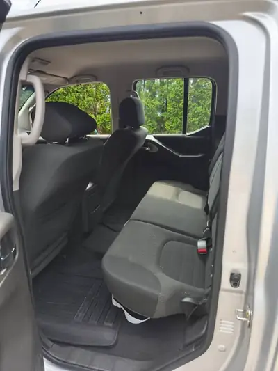 Nissan pik navara 2.5 diesel — Thumbnail 7