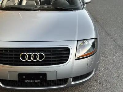 Audi TT 1.8T Roadster — Thumbnail 9