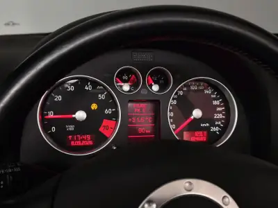 Audi TT 1.8T Roadster — Thumbnail 22