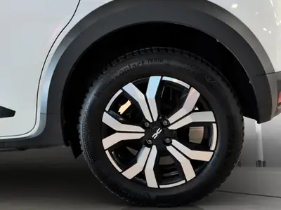 Dacia Sandero Stepway TCe 90 Extreme CVT  — Thumbnail 22