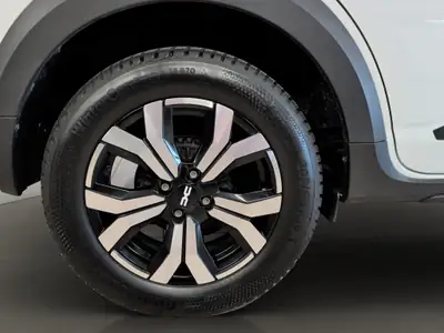 Dacia Sandero Stepway TCe 90 Extreme CVT  — Thumbnail 24