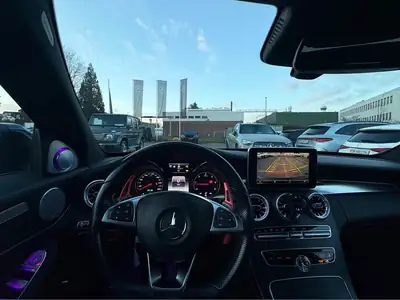 Mercedes-Benz C 250 d 4MATIC — Armaturenbrett