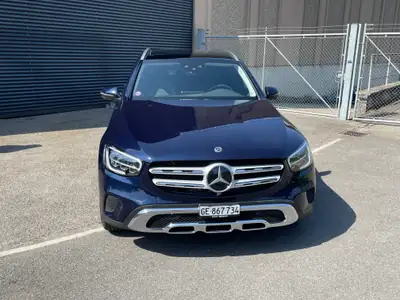 MERCEDES-BENZ GLC 200 4Matic 9G-Tronic — exterior view