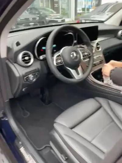 MERCEDES-BENZ GLC 200 4Matic 9G-Tronic — Thumbnail 12
