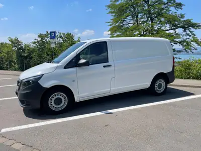 Mercedes-Benz Vito 111 BlueTEC — Utilitaire diesel fiable, 145'000 km, sans sinistre — fianco