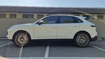Porsche Cayenne S — SUV haute performance, 440 ch et technologie 360° — vista esterna