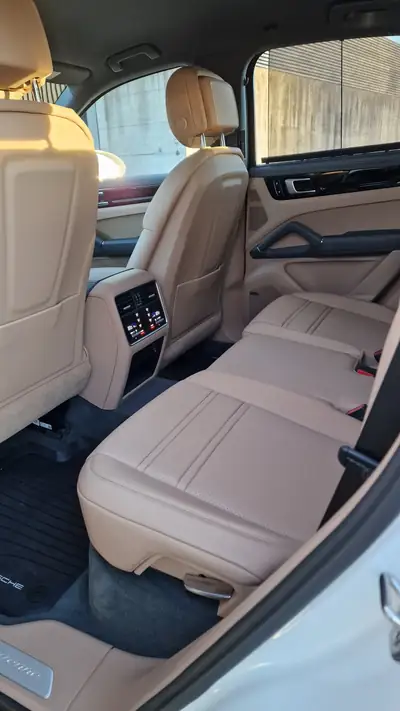 Porsche Cayenne S — SUV haute performance, 440 ch et technologie 360° — Miniatura 11
