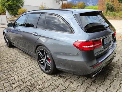 Mercedes-Benz E 63 AMG S 4Matic — Break de prestige 612 ch, entretien à jour — détail