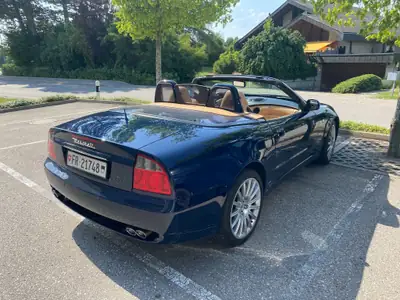 Maserati Spyder GT 2003 — Cabriolet italien légendaire, 390 ch, exemplaire unique en bleu — Miniatura 9