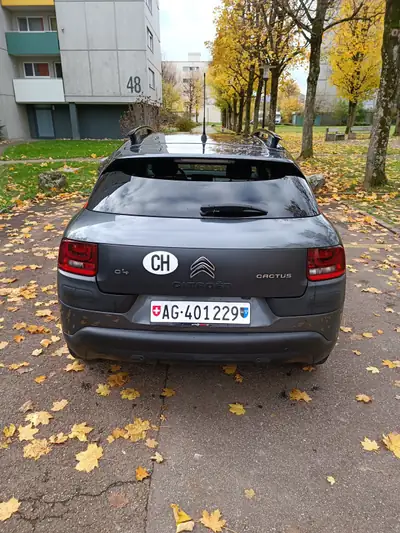 Citroën C4 Cactus 1.2 e-THP Shine Edition — Design innovant, première main, 155 800 km — Miniature 13