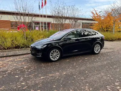 Tesla Model X Performance — SUV électrique 796 ch, seulement 31 500 km — Außenansicht