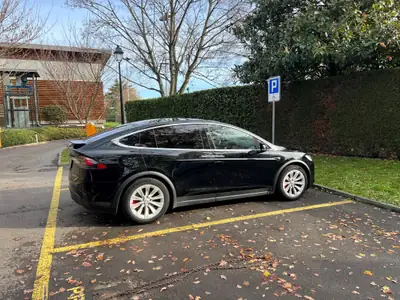 Tesla Model X Performance — SUV électrique 796 ch, seulement 31 500 km — Miniatur 10