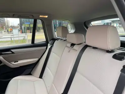 BMW X3 xDrive 20d Steptronic — SUV diesel fiable, entretien complet, sans sinistre — Miniatura 11