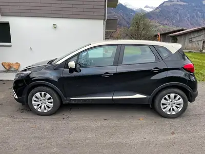 Renault Captur 0.9 TCe 90 ch — SUV compact urbain, sans accident, économe — vue extérieure