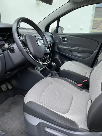 Renault Captur 0.9 TCe 90 ch — SUV compact urbain, sans accident, économe — Miniature 9