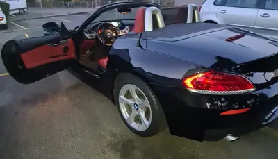 BMW Z4 sDrive35i — Roadster sportif 306 ch, très peu roulé — Detail