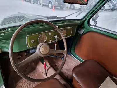 FIAT 500 C Belvedere 1953 — Cabriolet vintage italien, partiellement restauré — dettaglio