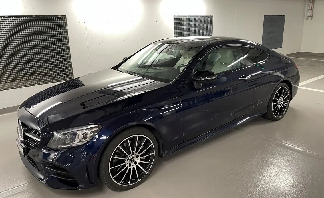 Mercedes-Benz C 400 Coupé 4Matic AMG Line — Sportivité et élégance allemande — Außenansicht