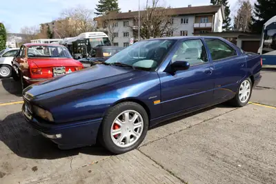 Maserati Quattroporte 3.2 — Berline de prestige 336 ch, histoire et performance — vue extérieure