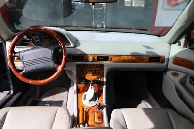 Maserati Quattroporte 3.2 — Berline de prestige 336 ch, histoire et performance — Miniature 8