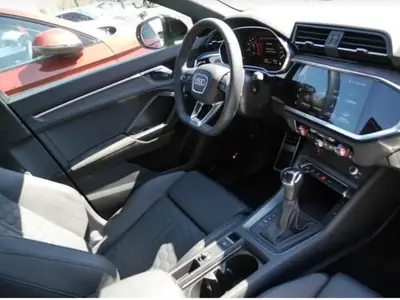 Audi RS Q3 2.5 TFSI Quattro — 400 ch de pure performance, seulement 12 000 km — intérieur