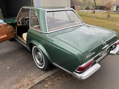 Mercedes-Benz SL 230 Pagode 1964 — Cabriolet légendaire, état d'origine exceptionnel — Armaturenbrett