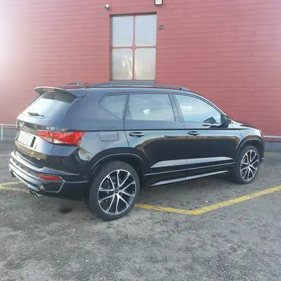 CUPRA Ateca 2.0 TSI 4Drive — SUV sportif 300 ch, première main, état impeccable — side view