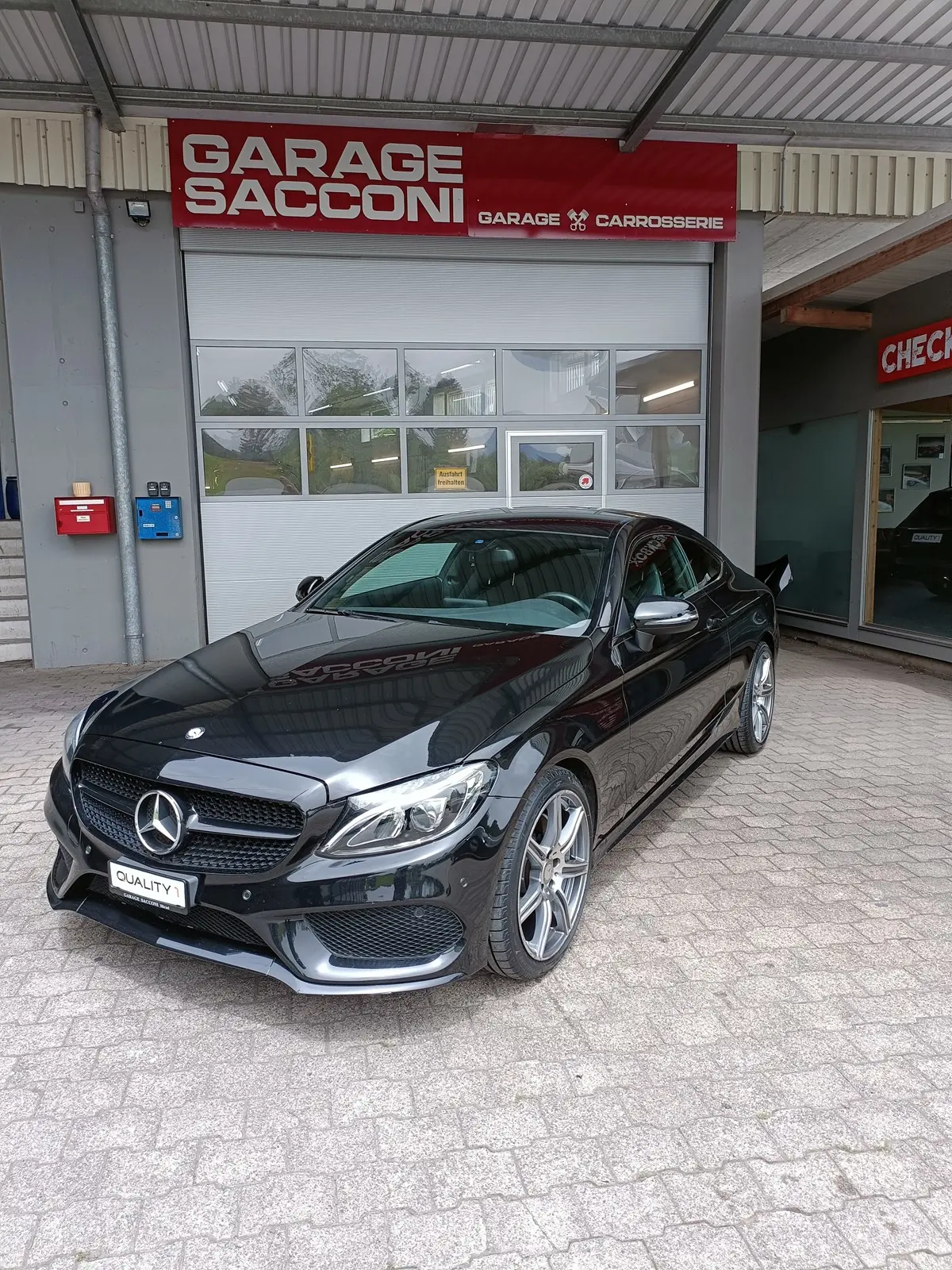 Mercedes-Benz C 200 AMG Line Coupé — Élégance sportive et consommation maîtrisée