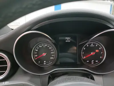 Mercedes-Benz C 200 AMG Line Coupé — Élégance sportive et consommation maîtrisée — détail