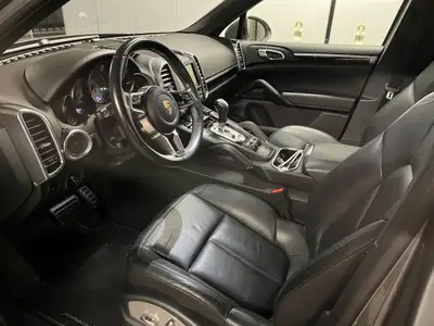 Porsche Cayenne S Diesel — SUV premium 385 ch, garantie Porsche Approved jusqu'à 2027 — Miniatur 9