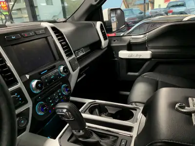 Ford F-150 Shelby 2019 — Monstre américain 760 ch, kilométrage exemplaire — Miniatur 9