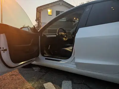 Tesla Model 3 Long Range Dual Motor AWD — Berline électrique haute performance, 250'000 km — Miniatura 14