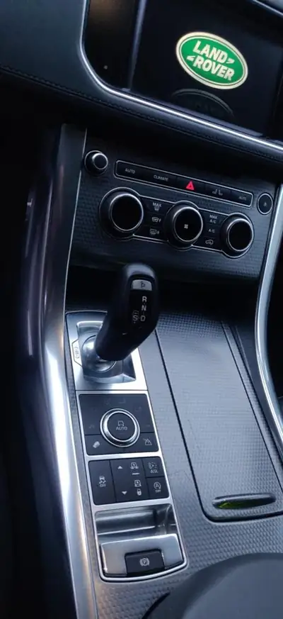 Land Rover Range Rover Sport 5.0 V8 SC Autobiography Dynamic — 510 ch, luxe intégral — Miniature 10