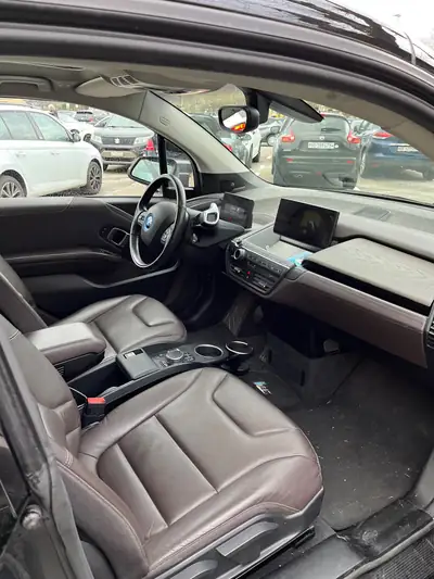 BMW i3s 120Ah — Citadine électrique performante, 31 900 km seulement — Heckansicht
