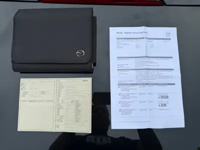 Mazda MX-5 2.0 Revolution — Le roadster sportif de référence, 32 800 km seulement — Thumbnail 15