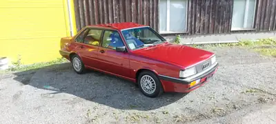 Audi 90 Quattro Typ 85 — Légende Quattro de 1985, statut Véhicule de Collection — tableau de bord