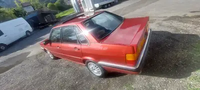 Audi 90 Quattro Typ 85 — Légende Quattro de 1985, statut Véhicule de Collection — Miniature 8