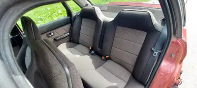 Audi 90 Quattro Typ 85 — Légende Quattro de 1985, statut Véhicule de Collection — Miniature 16