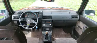 Audi 90 Quattro Typ 85 — Légende Quattro de 1985, statut Véhicule de Collection — Miniature 17