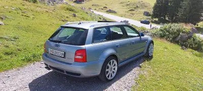 Audi RS4 Avant quattro 2001 — Le break sportif de référence, 380 ch authentiques — interni