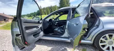 Audi RS4 Avant quattro 2001 — Le break sportif de référence, 380 ch authentiques — Miniatura 10