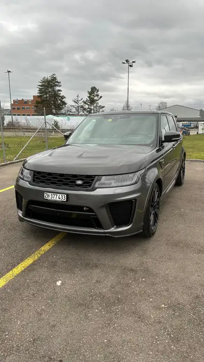 Land Rover Range Rover Sport SVR V8 5.0 Suralimenté — Performance extrême et luxe britannique — detail